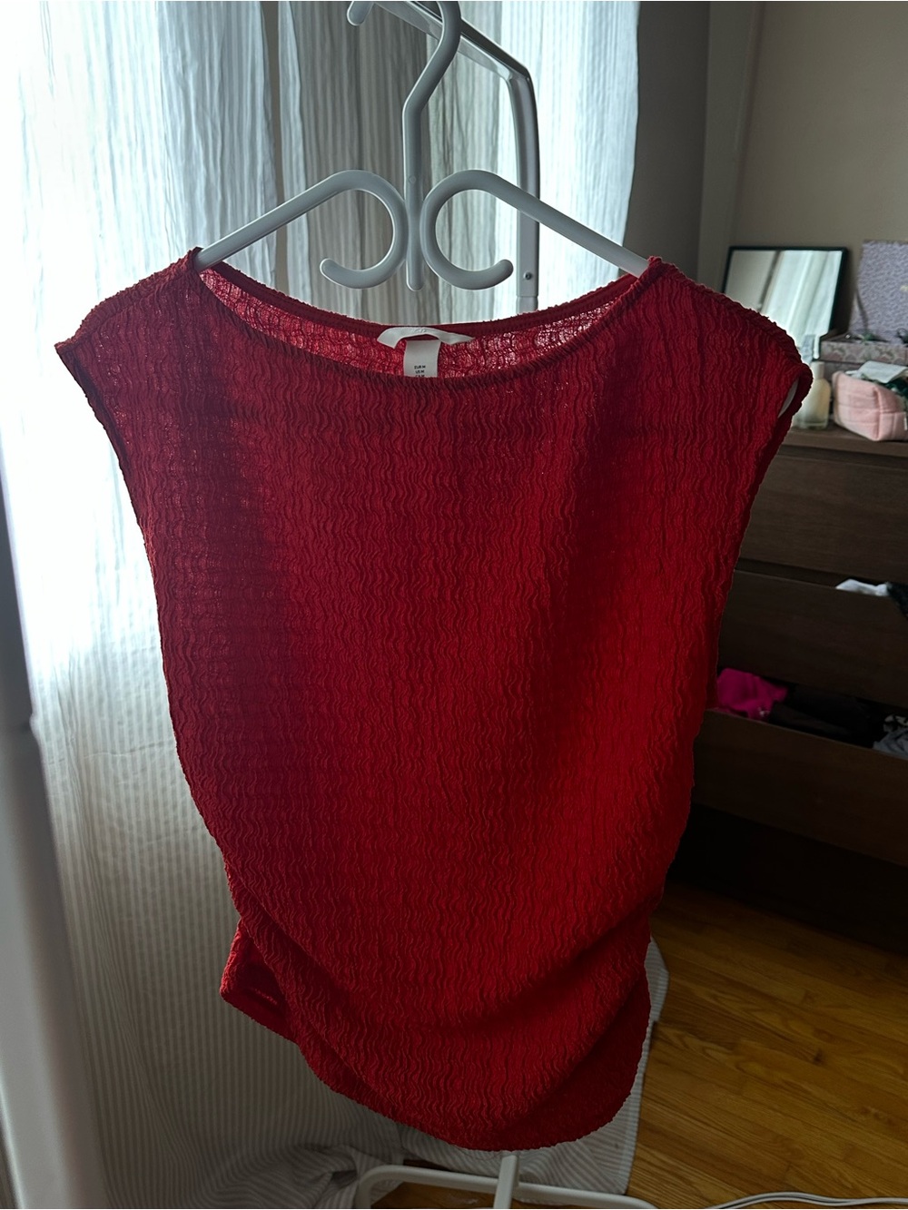 H&M Red Textured Cap-Sleeve Top